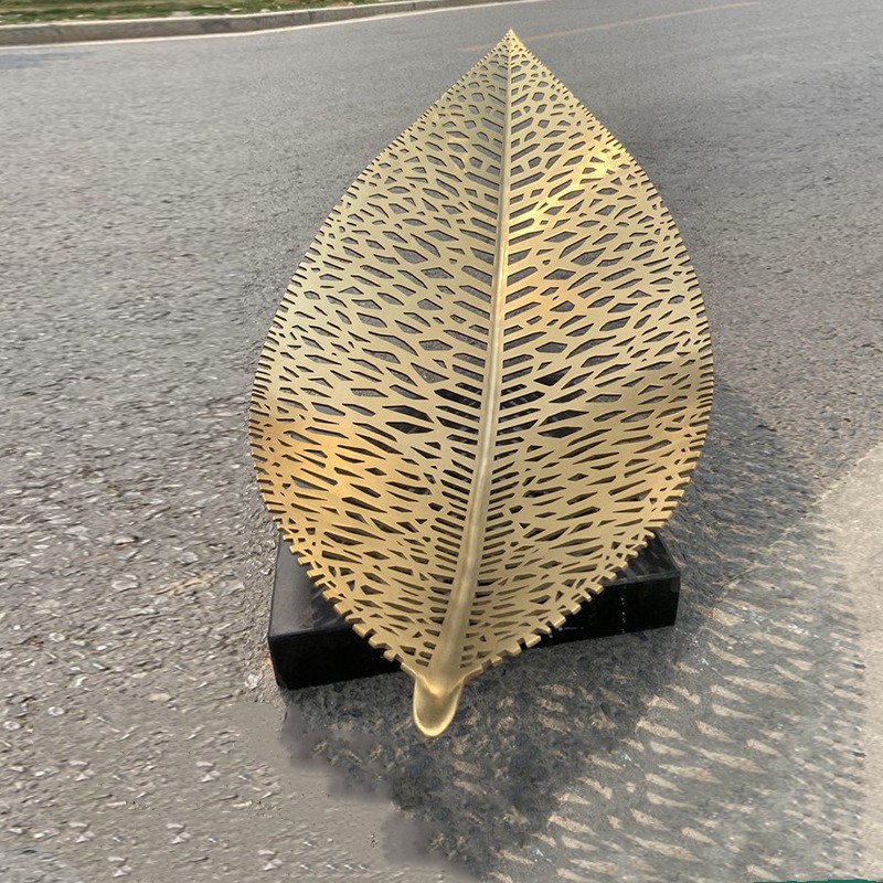 Customized Stainless Steel Hollow Leaf Sculpture Customized Stainless Steel Hollow Leaf Sculpture