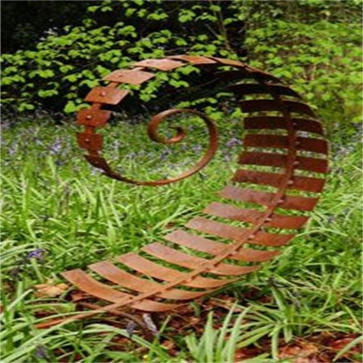 Metal Garden Ornaments