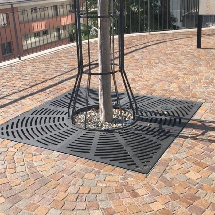Pedestrian Friendly Corten Tree Grate factory