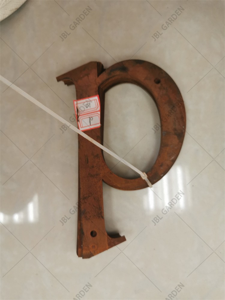 rust letters07 rust letters07