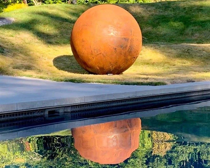 Rusty Decorative Balls